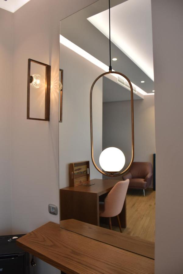 Coco Hotel Tirana Esterno foto