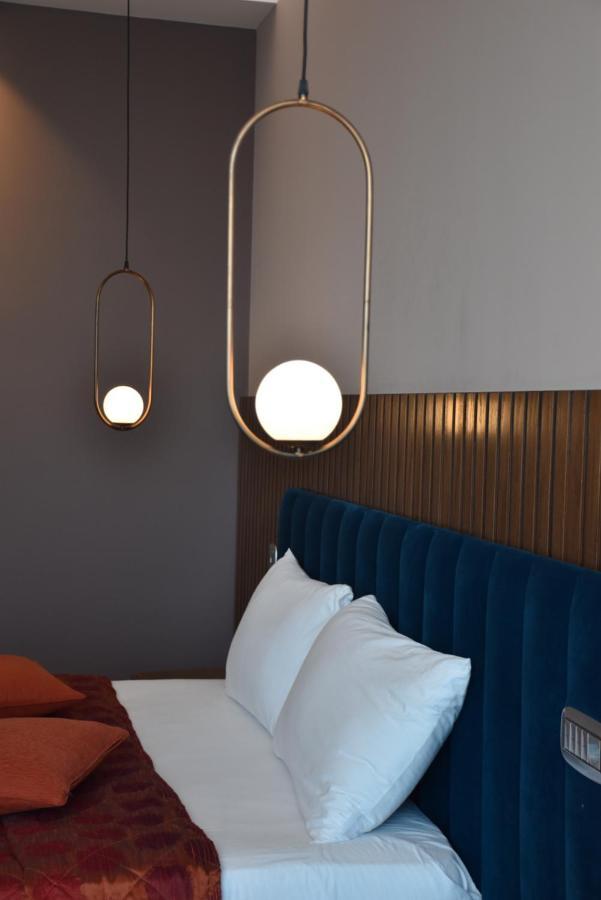 Coco Hotel Tirana Esterno foto